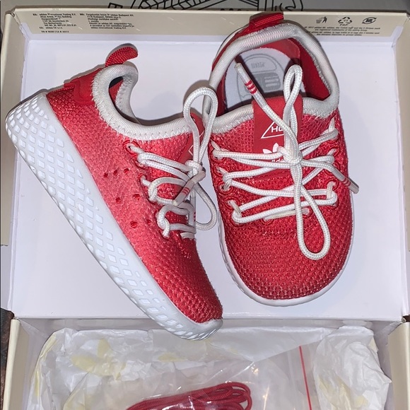 PHARRELL WILLIAMS ADIDAS